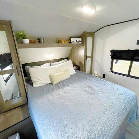 Rv Located On Private Property, Providing Access To The Guadalupe River, Accommodates Up To 5 Guests New Braunfels Exterior photo