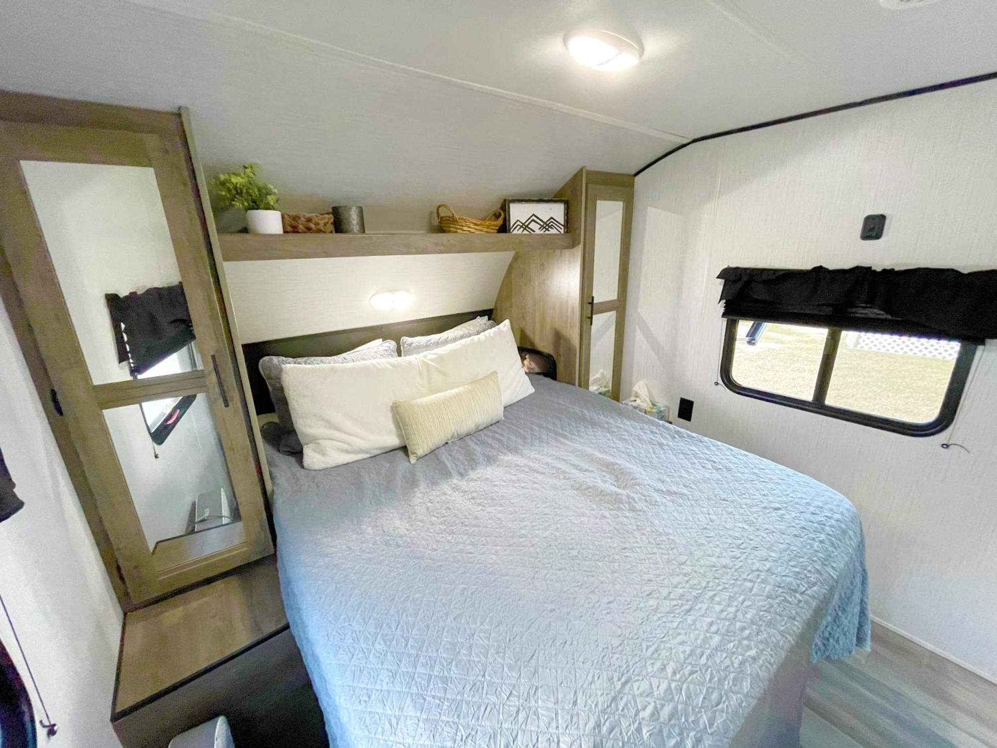 Rv Located On Private Property, Providing Access To The Guadalupe River, Accommodates Up To 5 Guests New Braunfels Exterior photo